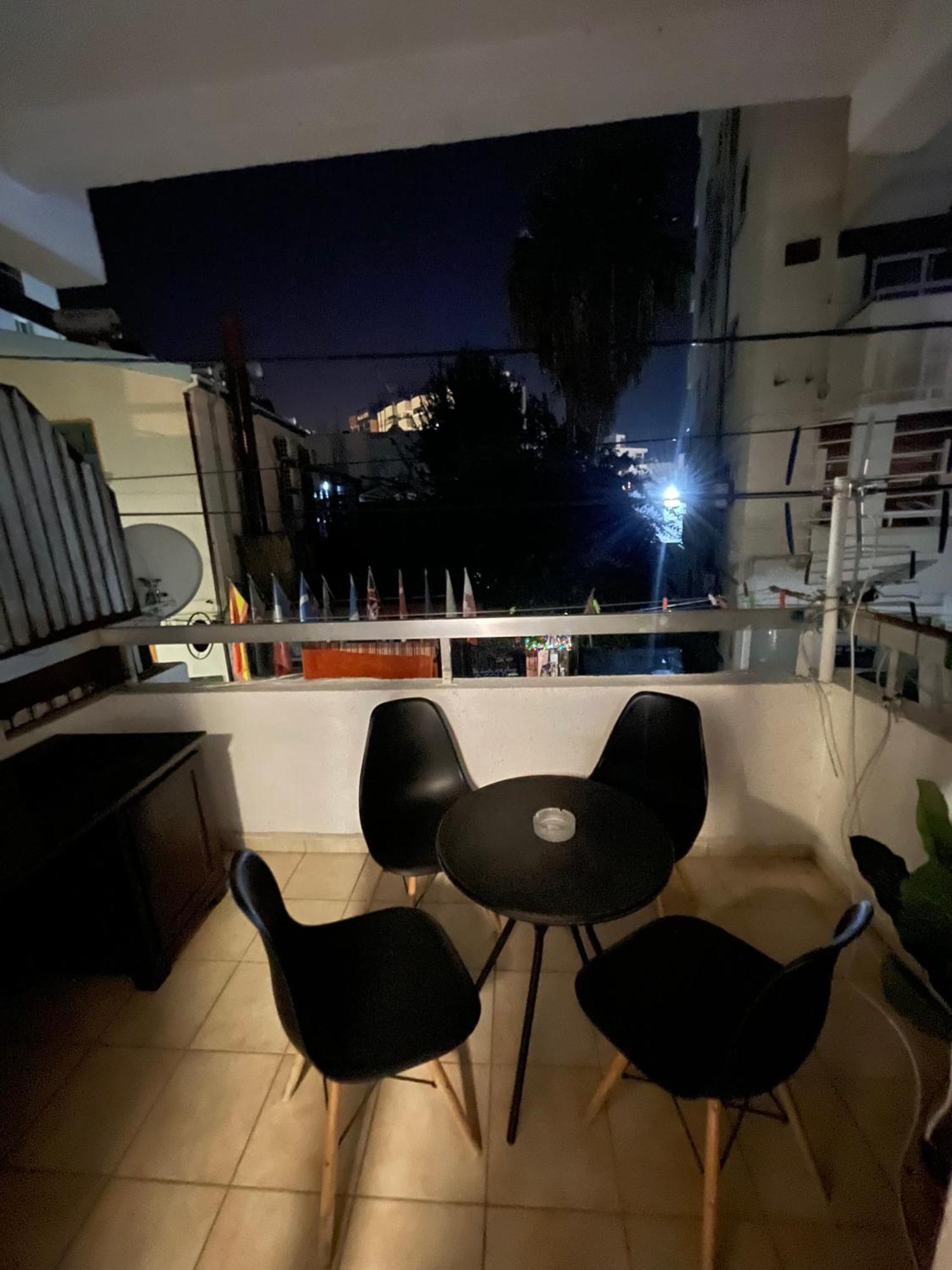 Studio Apartment Larnaca Eksteriør billede
