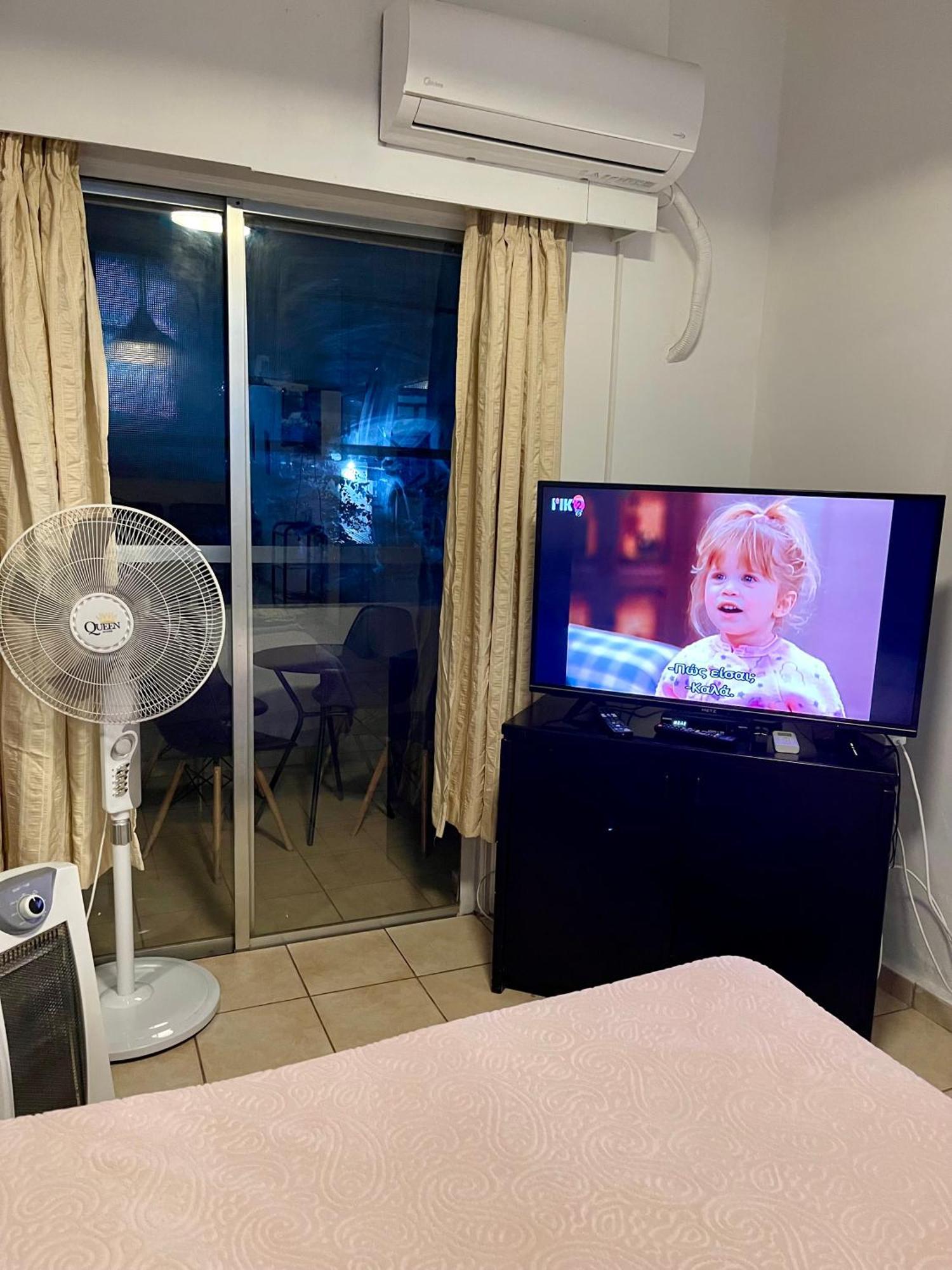 Studio Apartment Larnaca Eksteriør billede