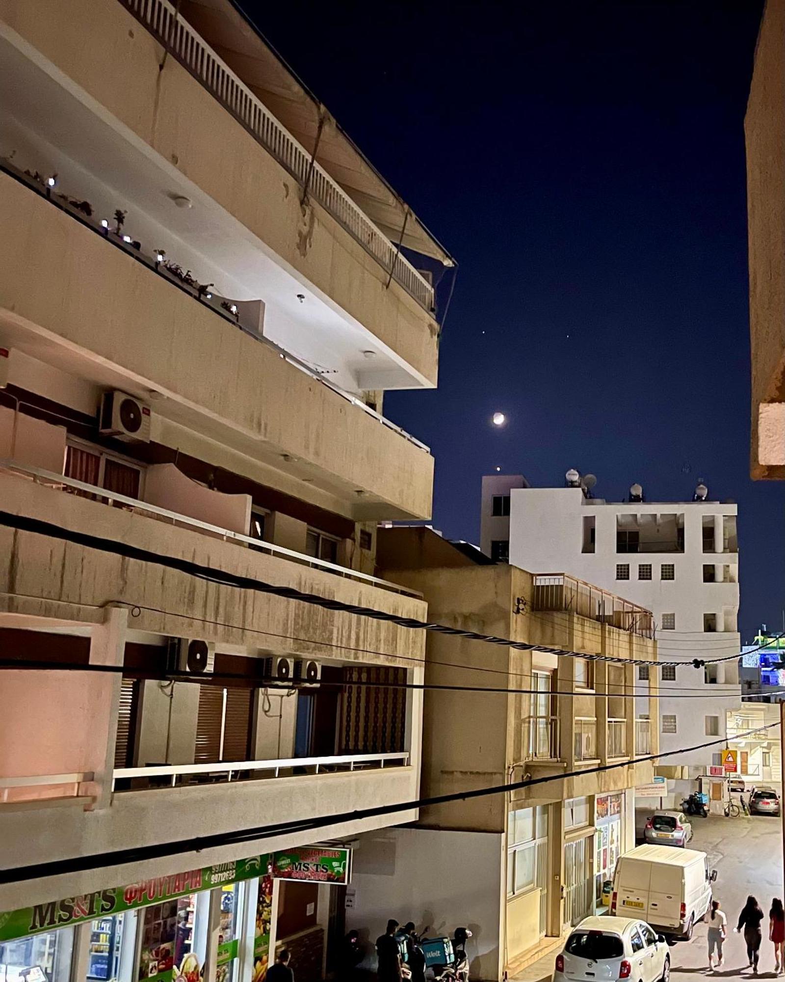 Studio Apartment Larnaca Eksteriør billede