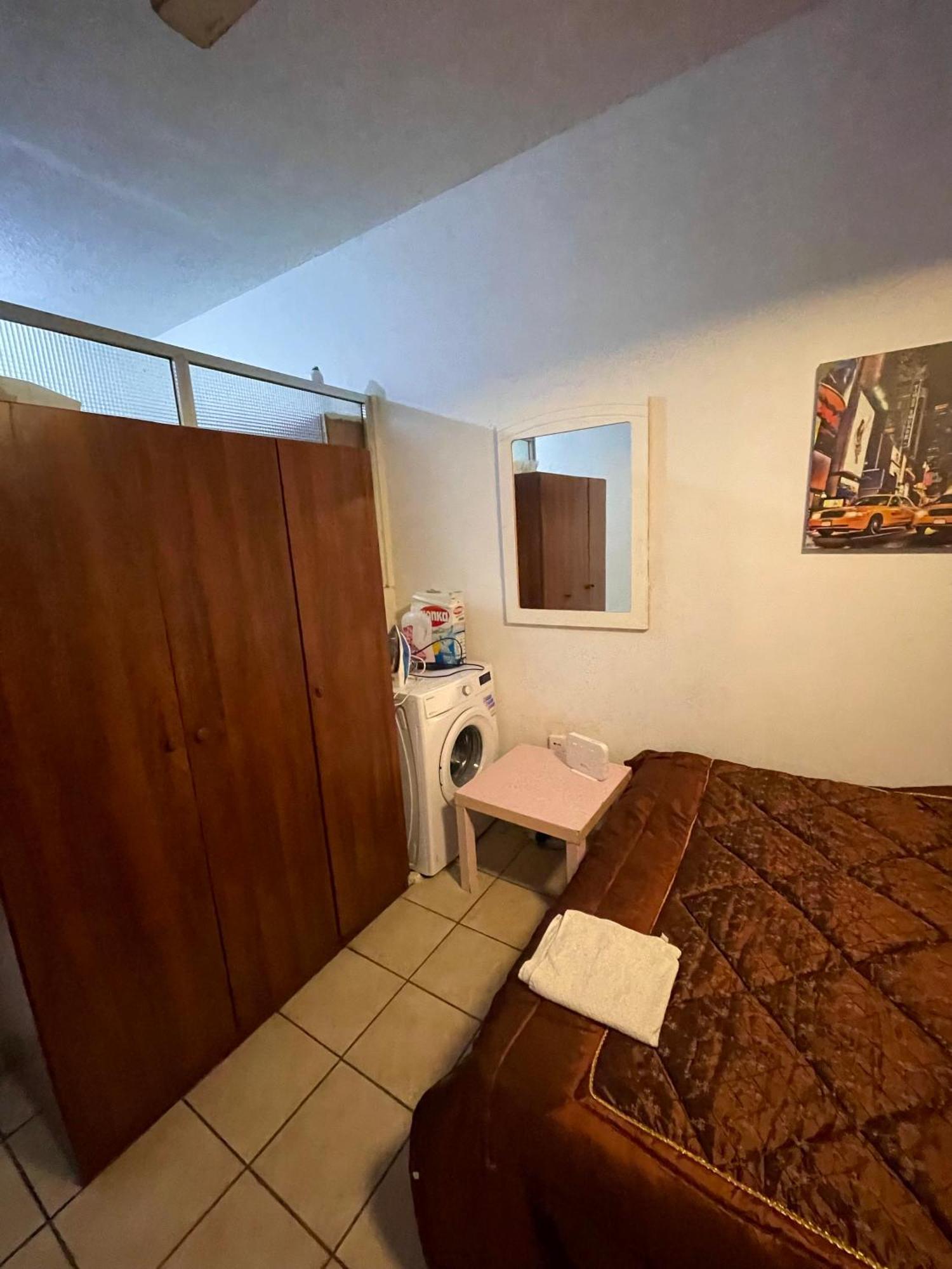 Studio Apartment Larnaca Eksteriør billede
